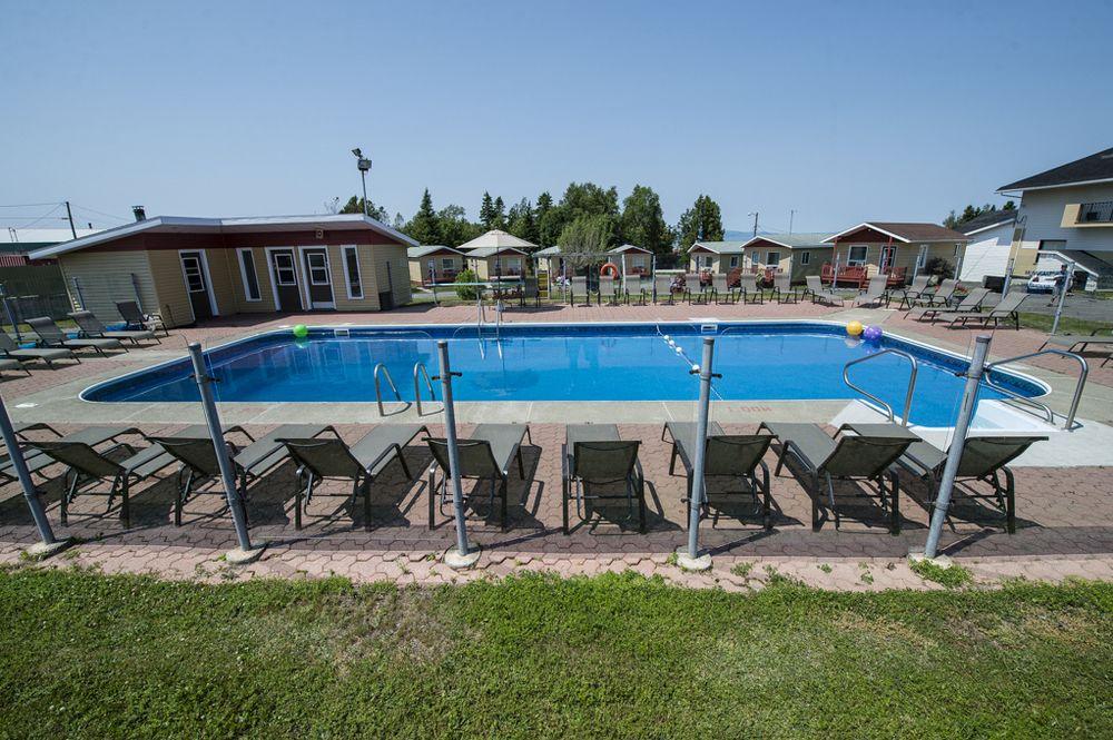 Days Inn By Wyndham Rivière-du-Loup Exterior foto